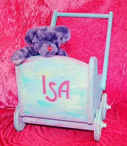 bild: Isas Holzpuppenwagen