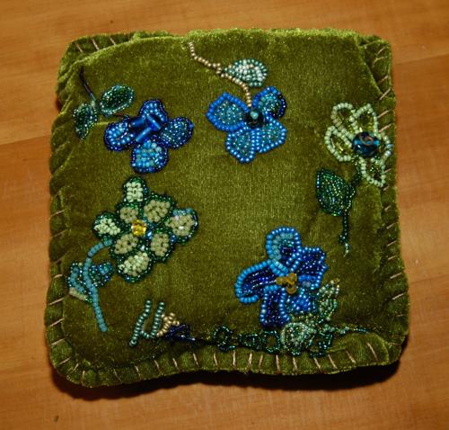 bild: kleines Blumenkissen 1